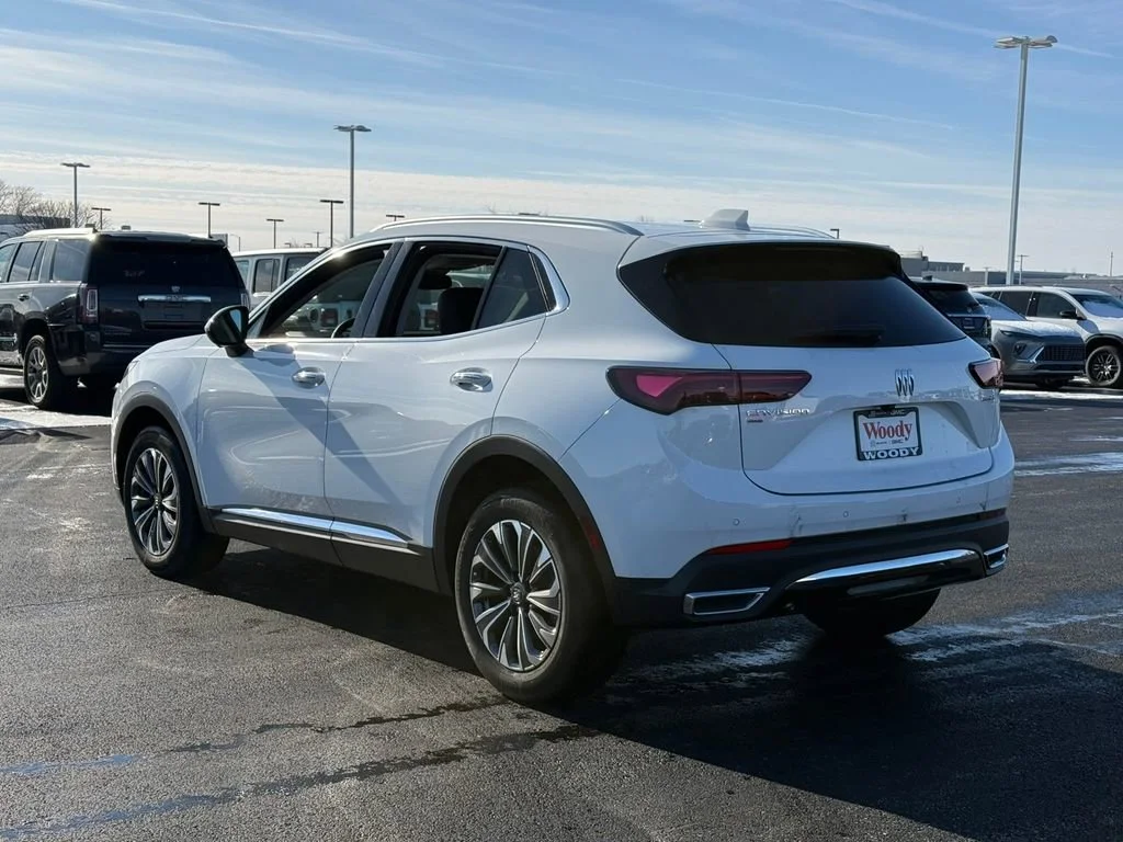 New 2026 Summit White Buick Preferred image 8