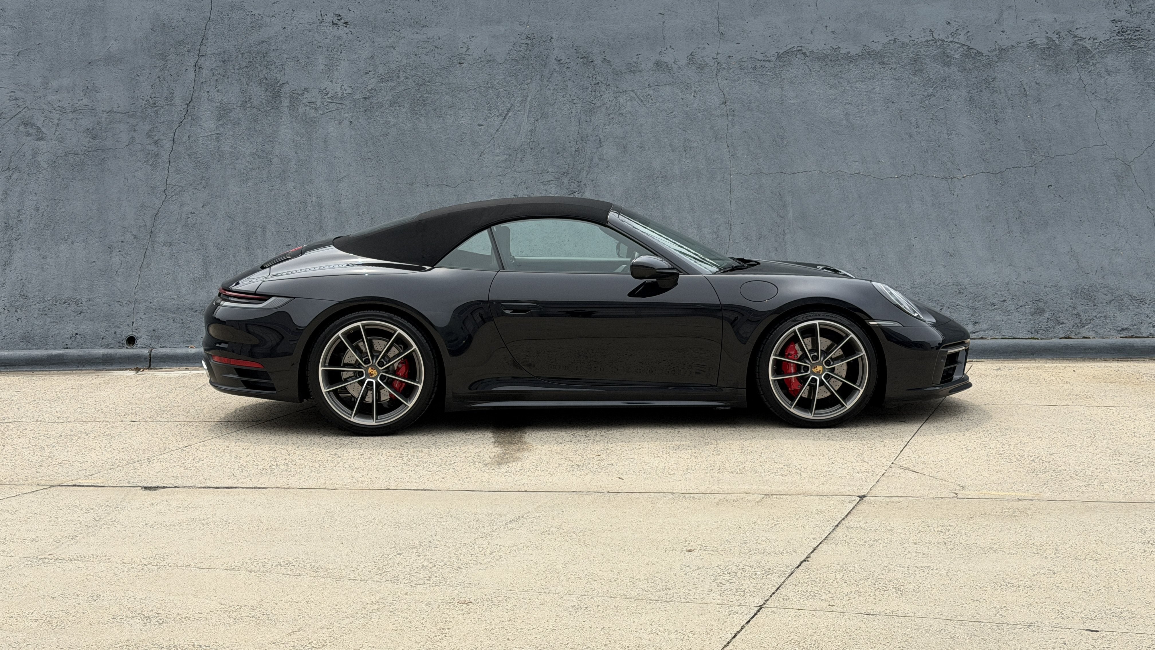 Used 2020 Black Porsche Carrera 4S Cabriolet image 9