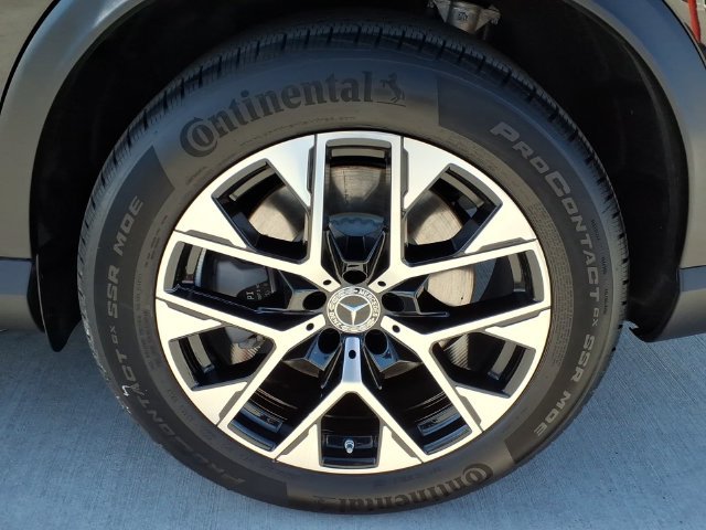 Certified Used 2025 Black Mercedes-Benz GLC 350e image 24