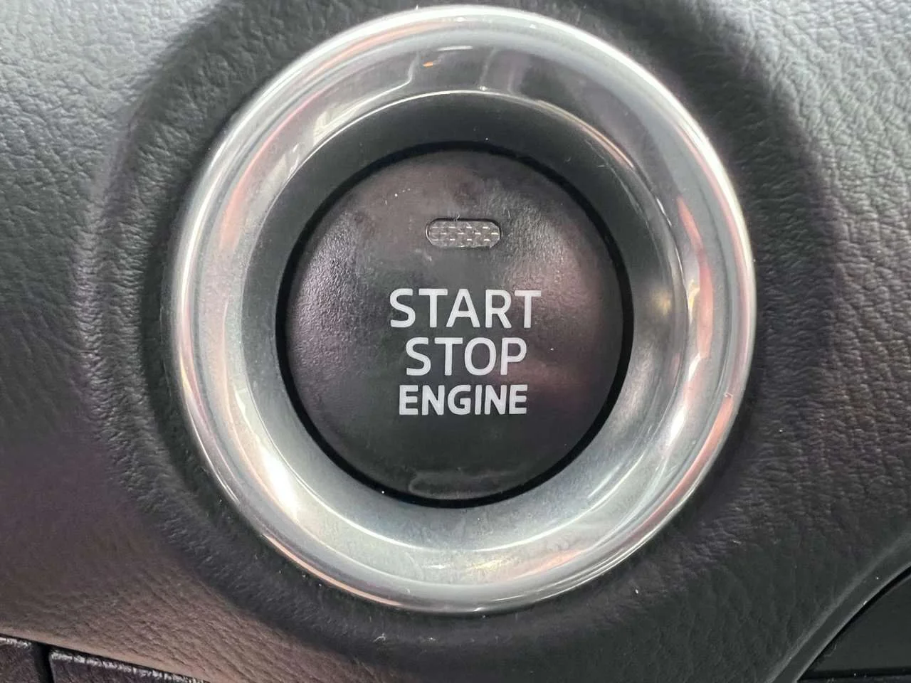 Used 2023  Mazda Signature image 22