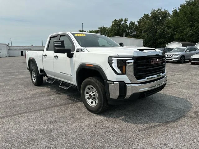 Used 2024 White GMC Pro image 11