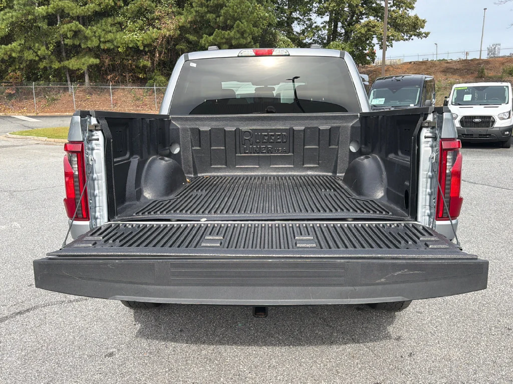 Used 2025 Silver Ford XLT image 18