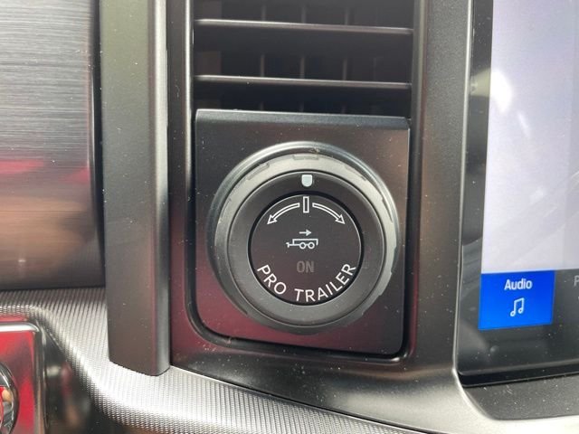 New 2026 AGATE BLACK Ford Lariat image 32