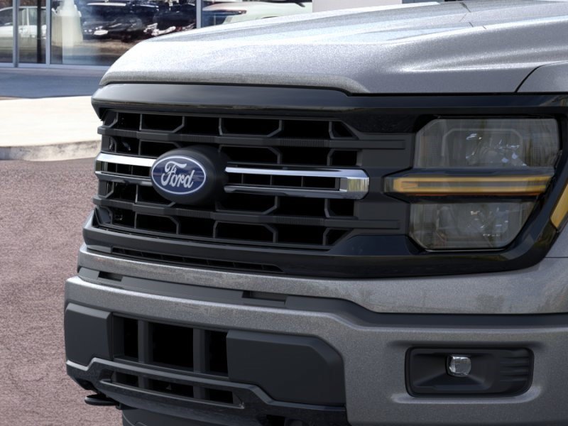 New 2026 Carbonized Gray Metallic Ford XLT image 17
