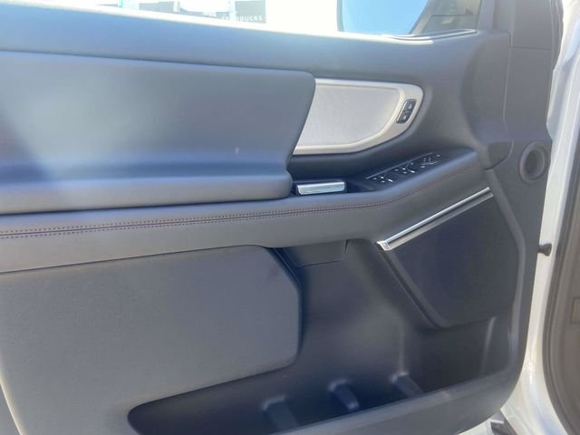 2025 Ford Expedition Active - Photo 10