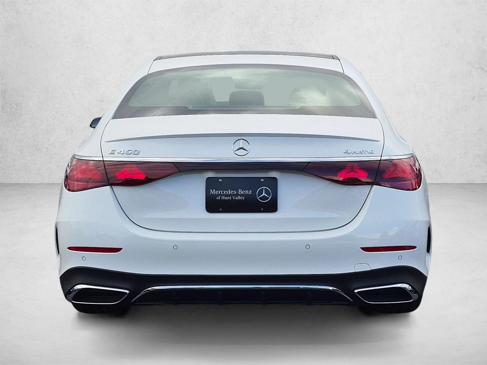 New 2027 Polar White Mercedes-Benz E450 image 8