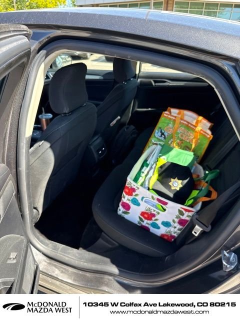 Used 2018 Gray Ford SE image 6