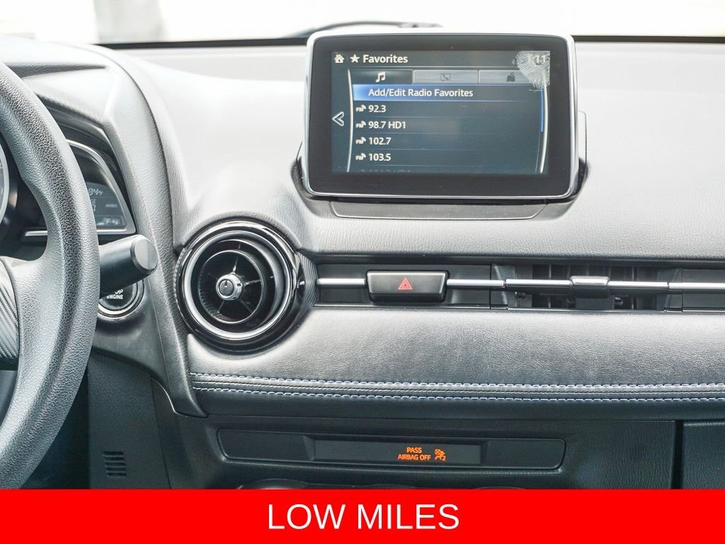 Used 2018 Black Toyota Base image 15