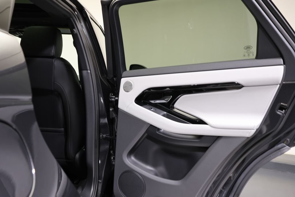 New 2026 Carpathian Grey Land Rover Hoxton Edition image 41