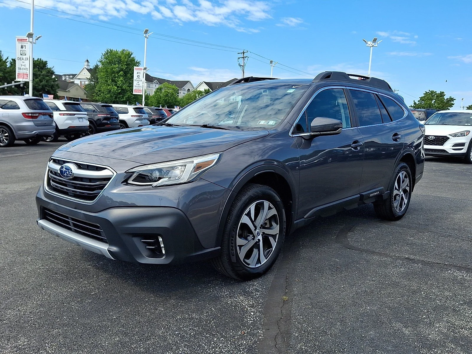 Used 2021 Magnetite Gray Metallic Subaru Limited image 3