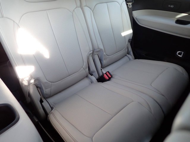 Used 2023 Gray Jeep Overland image 15
