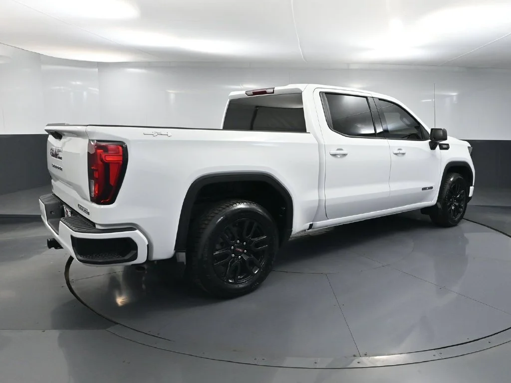 Certified Used 2024 White GMC Elevation image 3