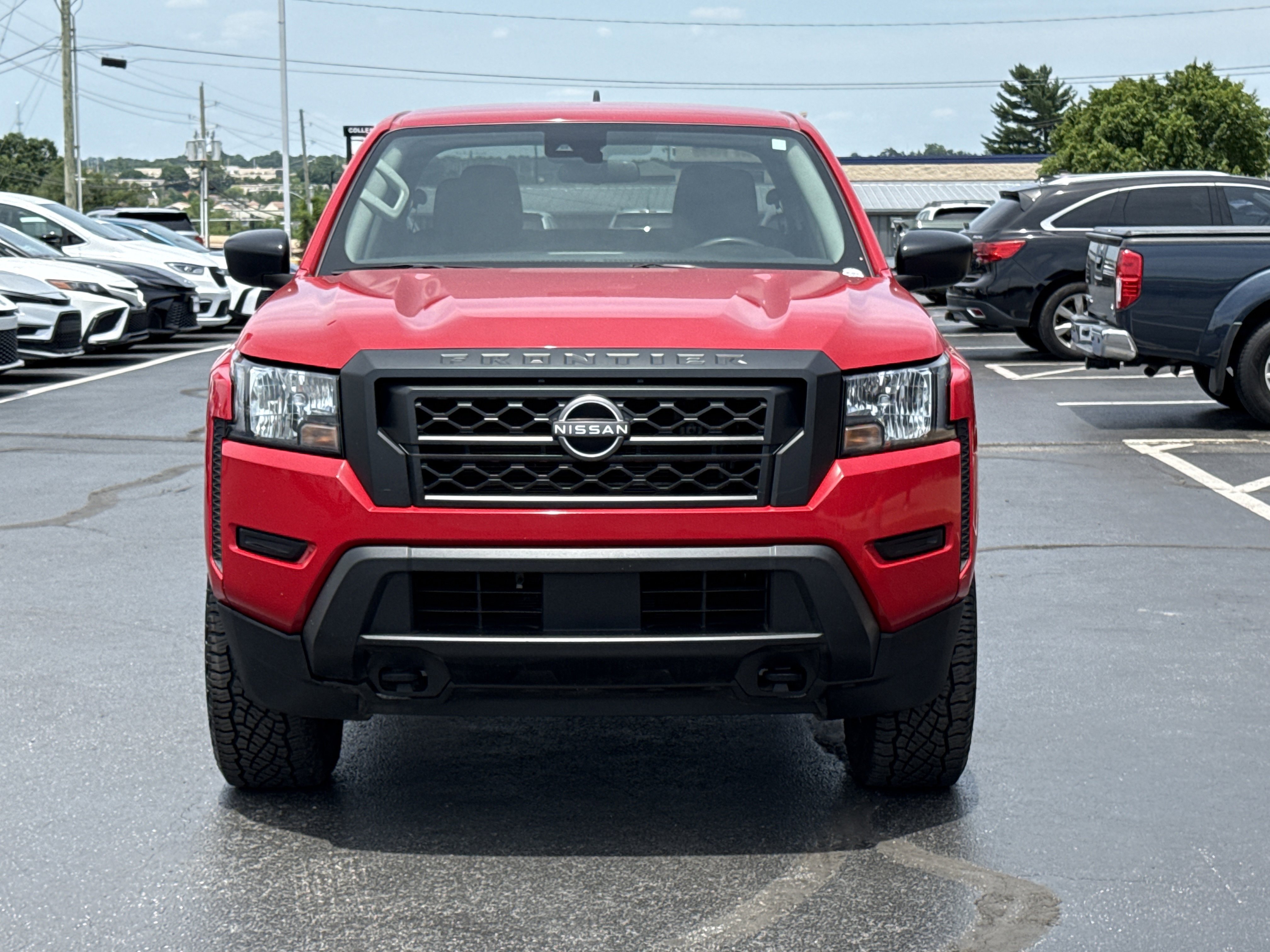 Used 2022 Red Alert Nissan S 4WD image 12