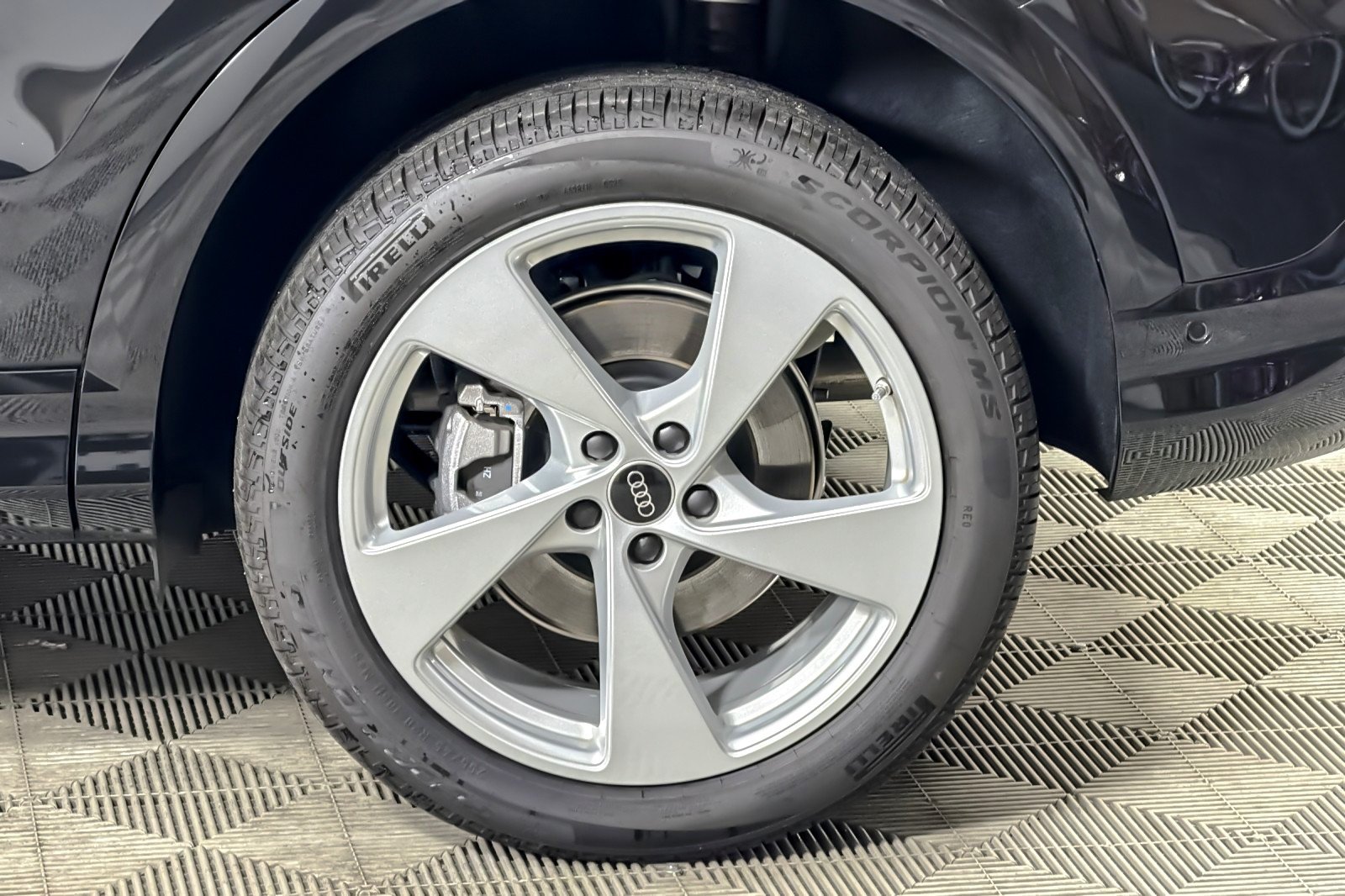 2025 Audi Q5 Premium Plus - Photo 24