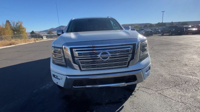 Used 2020 White Nissan Crew Cab SL 4x4 image 3