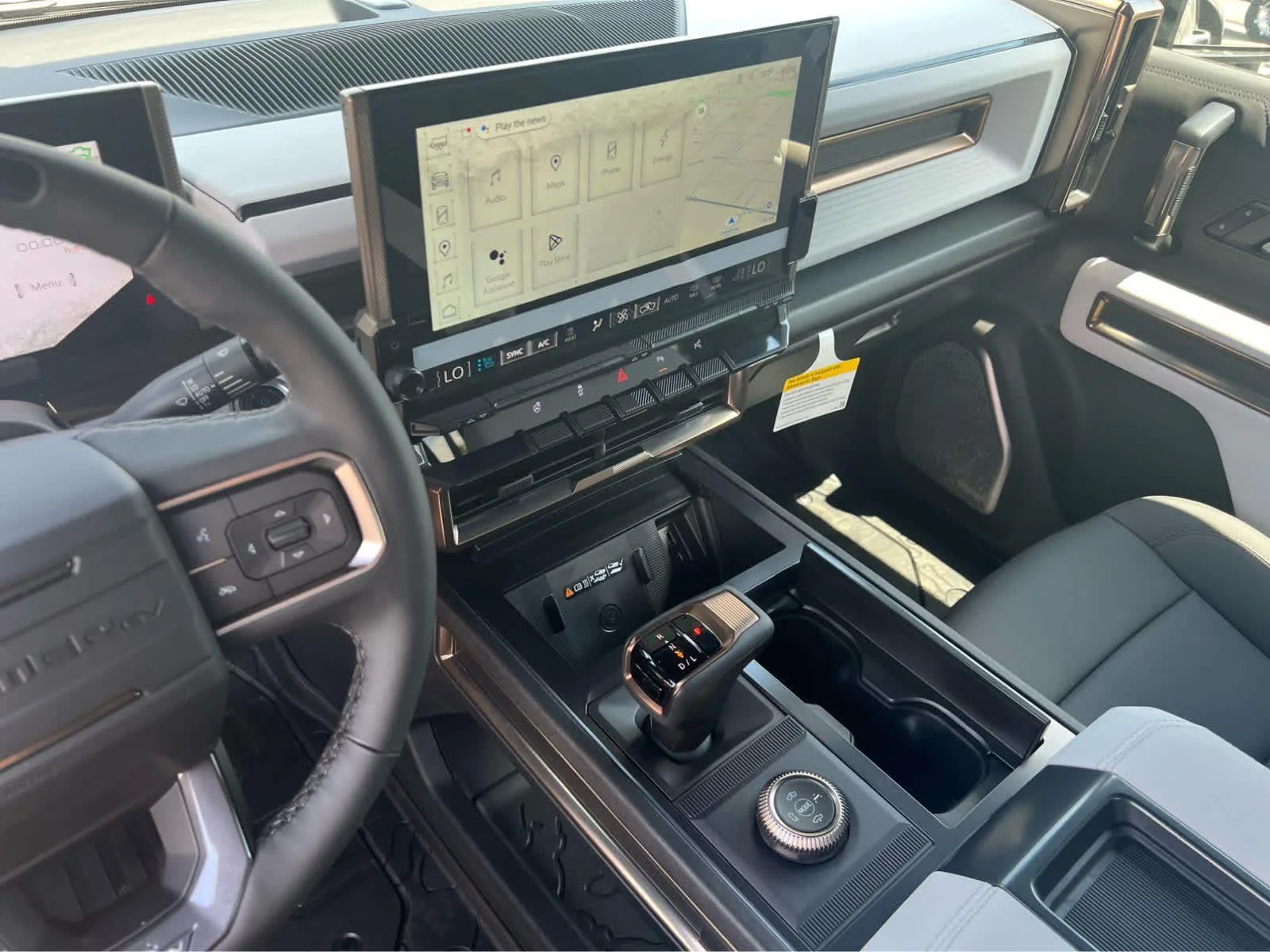 2025 GMC HUMMER EV 3X - Photo 23