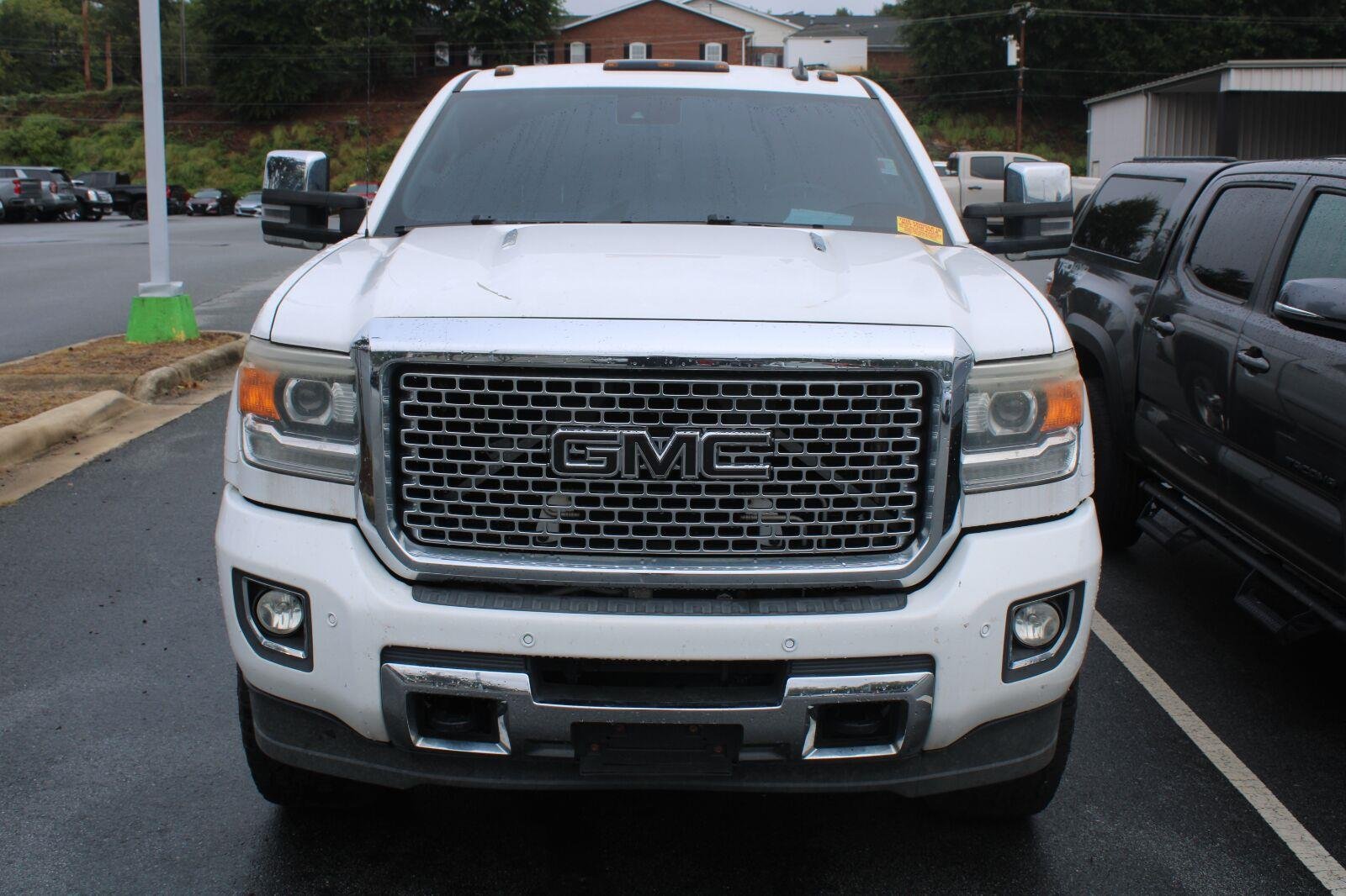 Used 2015 Summit White GMC Denali image 2