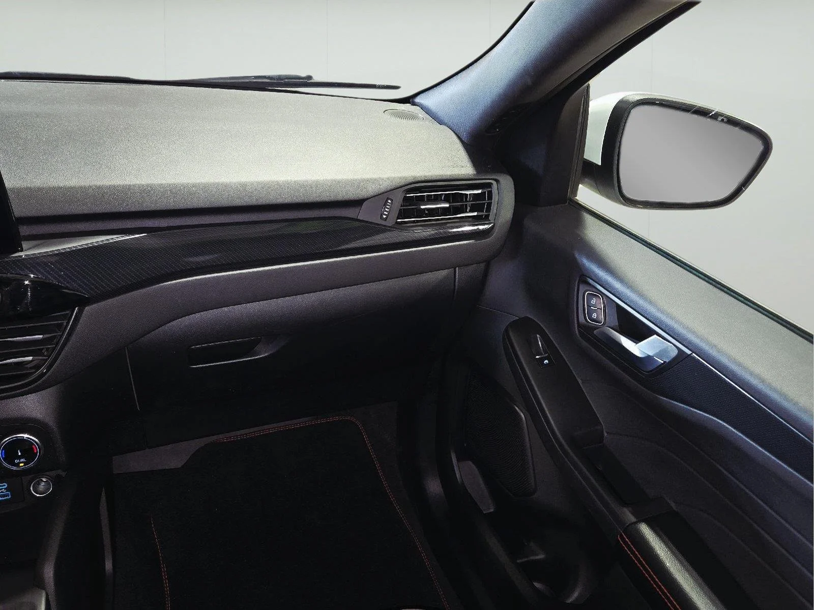 Used 2023 Oxford White Ford ST-Line Select image 35