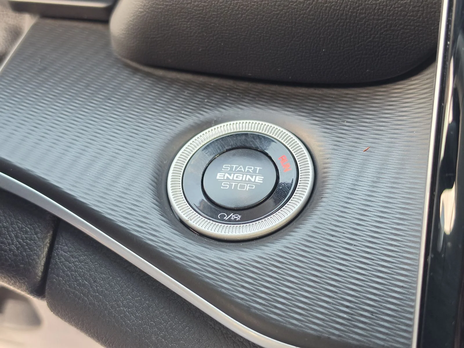 Used 2024 Gray Jeep Laredo X image 37