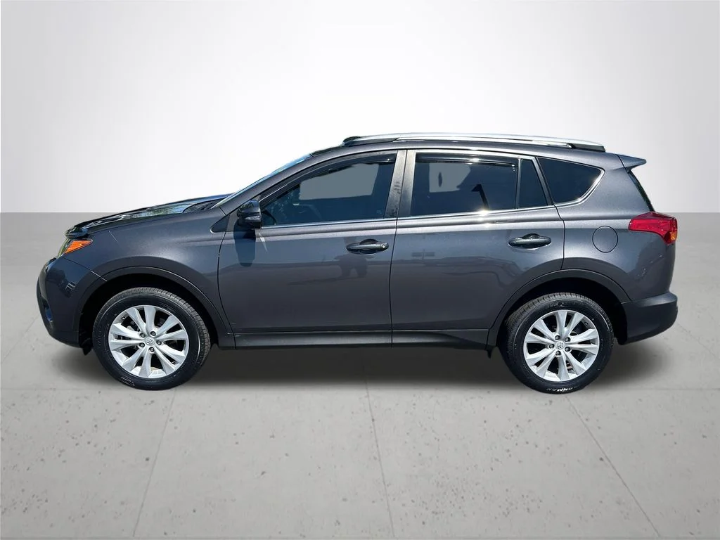 Used 2015 Gray Toyota Limited image 10