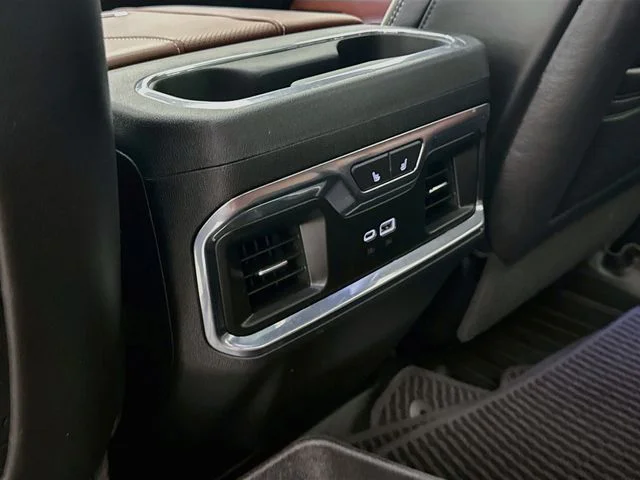 Used 2024 White GMC Denali Ultimate image 28