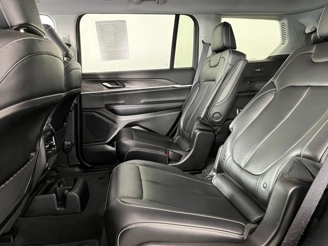 Used 2023 Gray Jeep Limited image 39