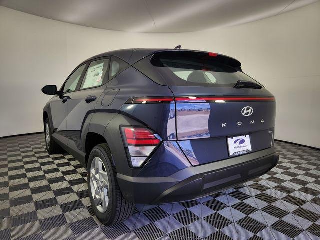 New 2027 Blue Hyundai SE AWD image 3