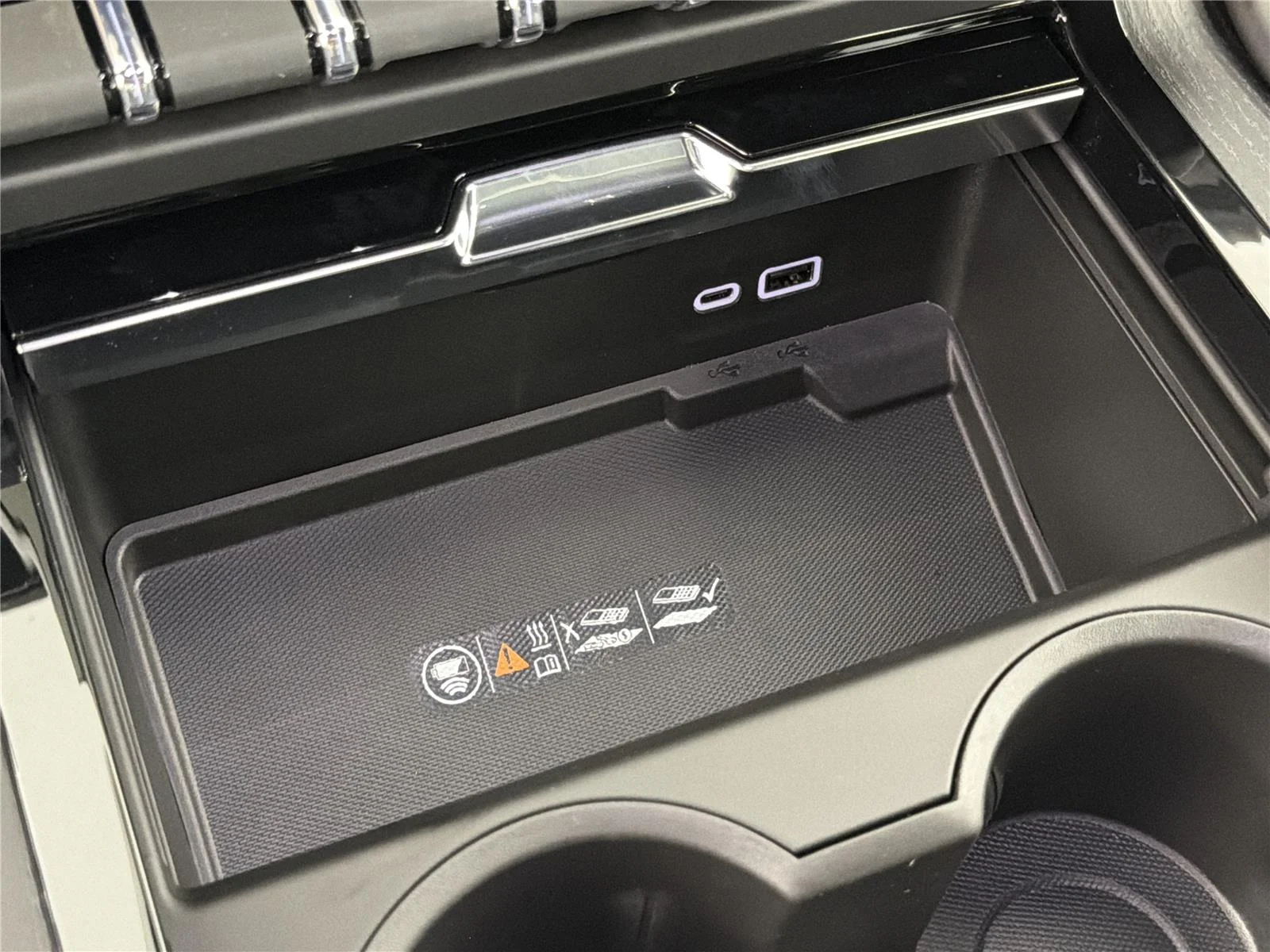 New 2026 Onyx Black GMC AT4 Ultimate image 33