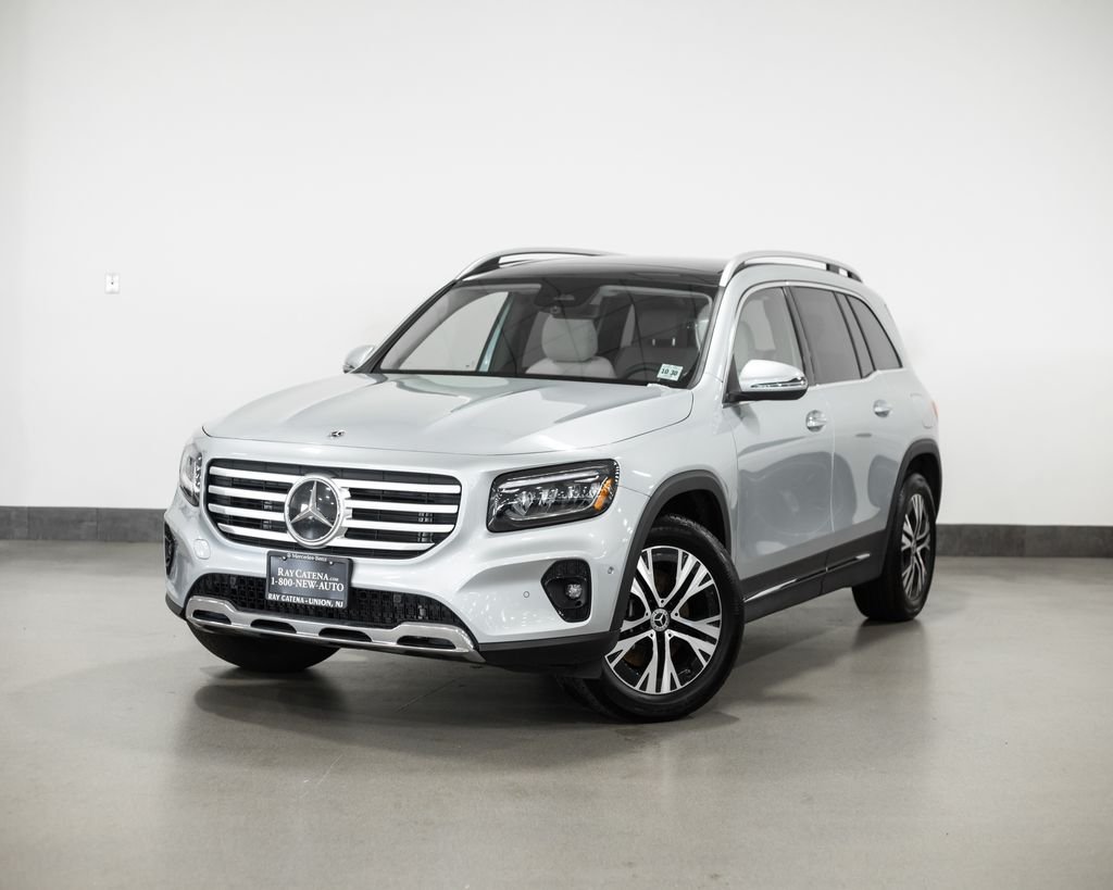 2026 Mercedes-Benz GLB GLB 250 4MATIC's photo