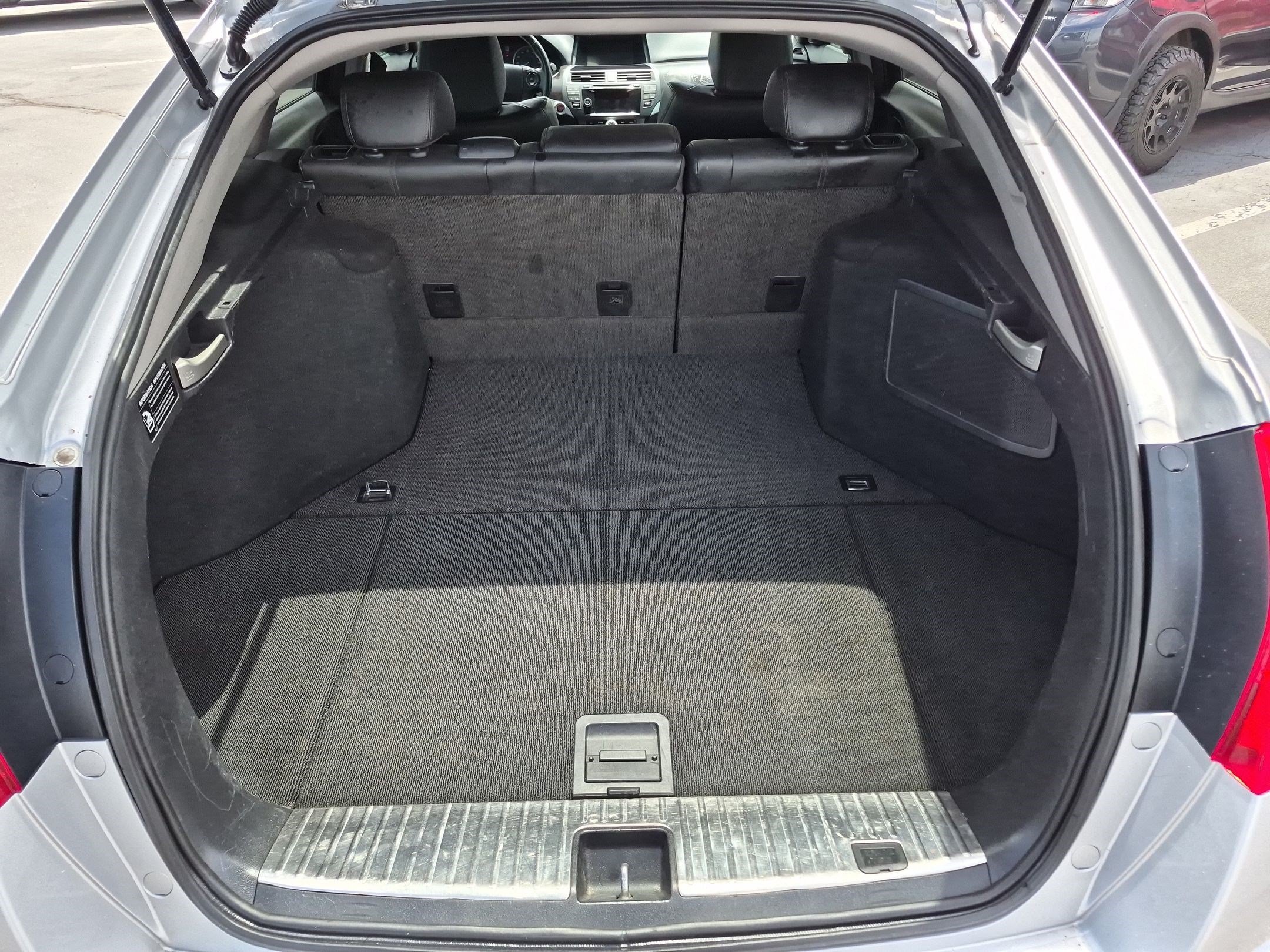 Used 2014 Silver Honda EX-L image 30