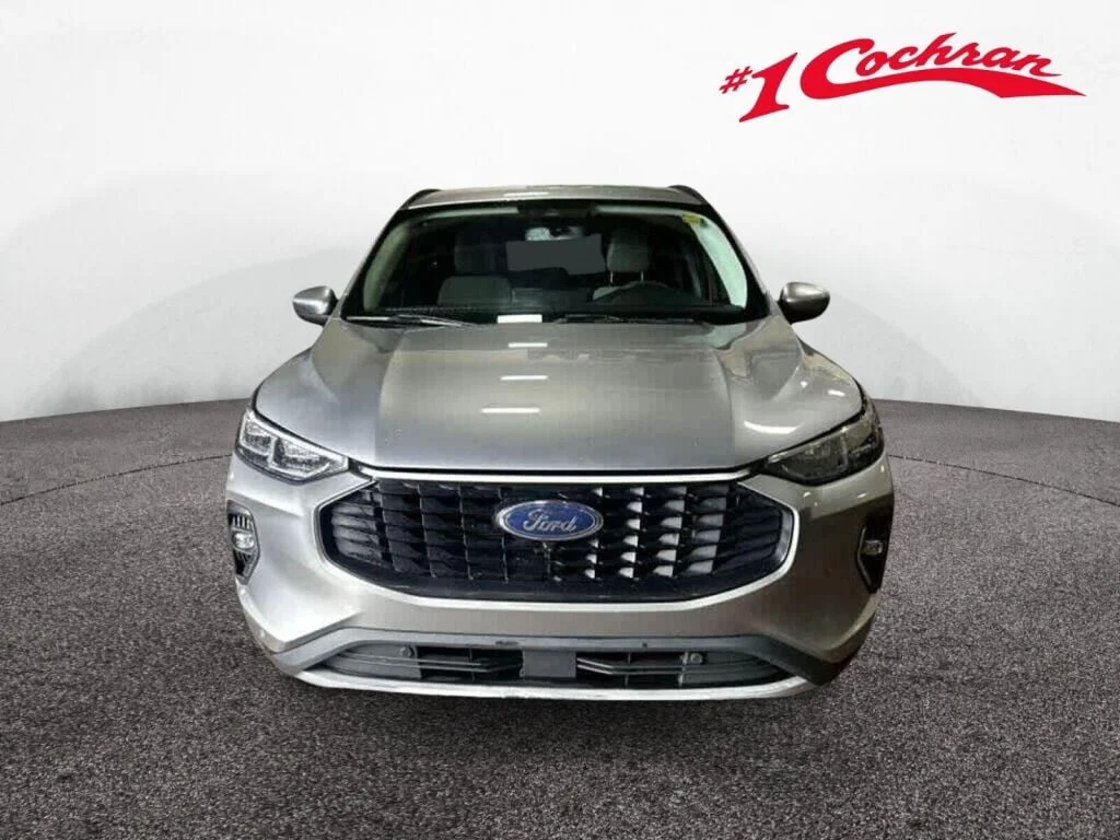 Used 2023 Iconic Silver Ford Platinum image 29