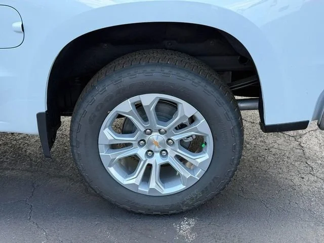New 2026 Polar White Tricoat Chevrolet LTZ image 5