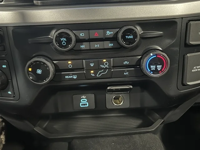2026 Ford F-350 Super Duty XL - Photo 34