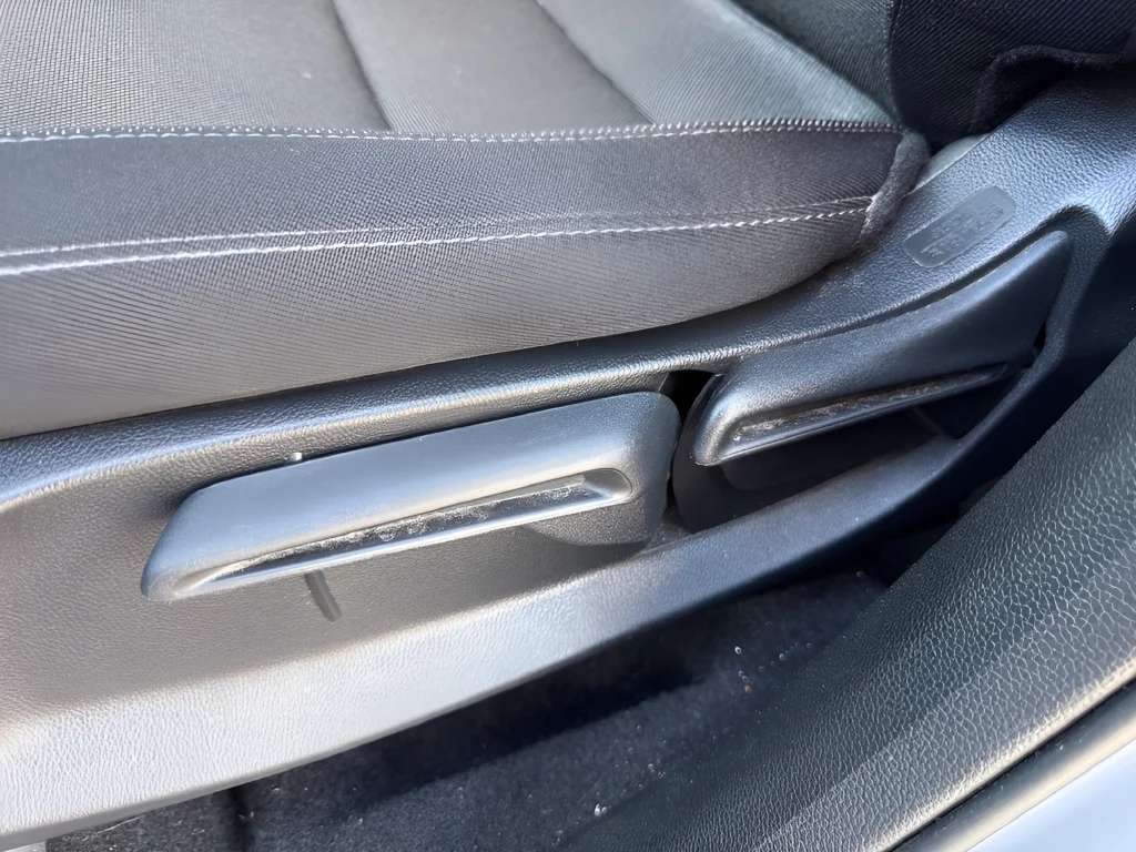 Used 2024 Lunar Silver Metallic Honda LX image 10