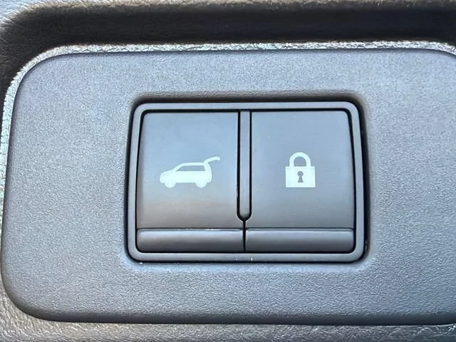 Used 2022 Black Nissan SV FWD image 19