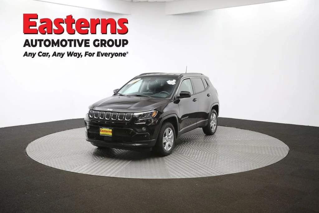 Used 2022 Black Jeep Latitude image 53