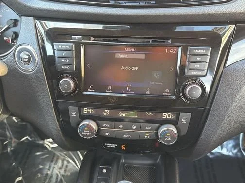 Certified Used 2022 Red Nissan SV image 18