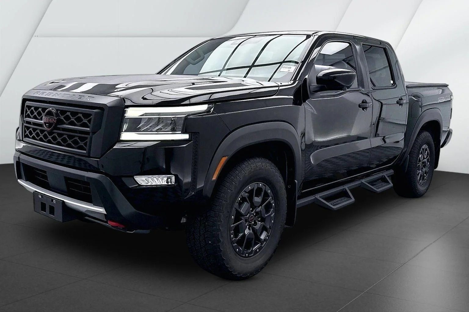Used 2022 Super Black Nissan PRO-4X image 3
