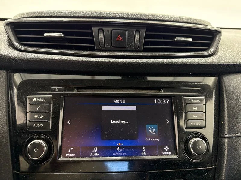 Used 2019 Blue Nissan S image 25