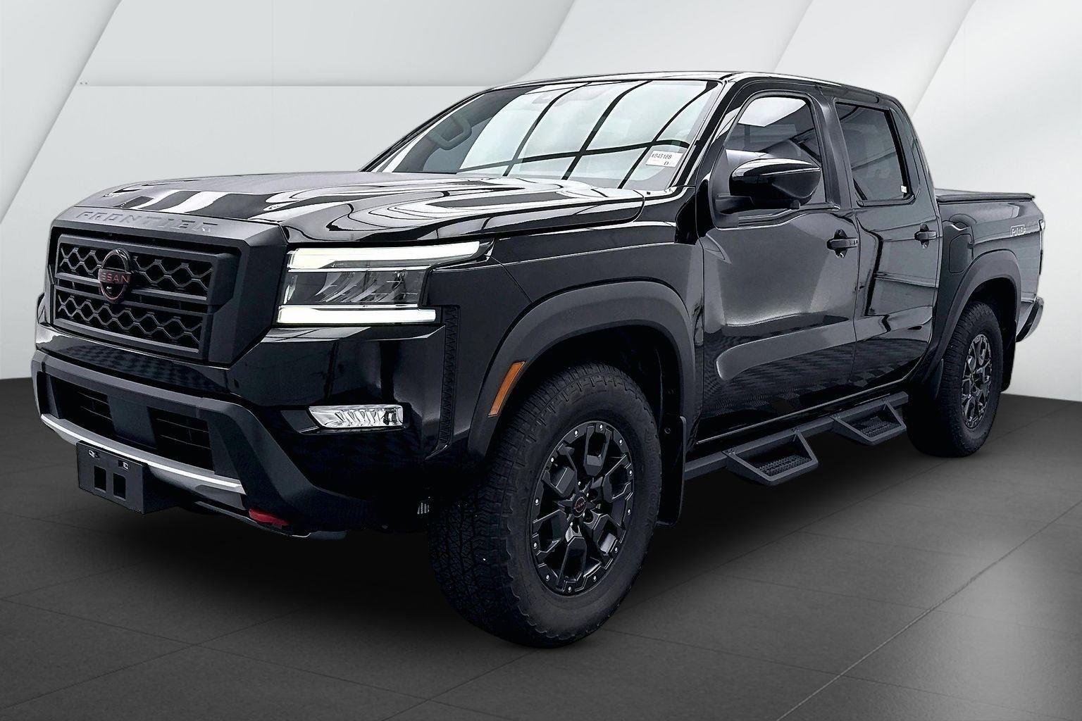 Used 2022 Super Black Nissan PRO-4X image 3