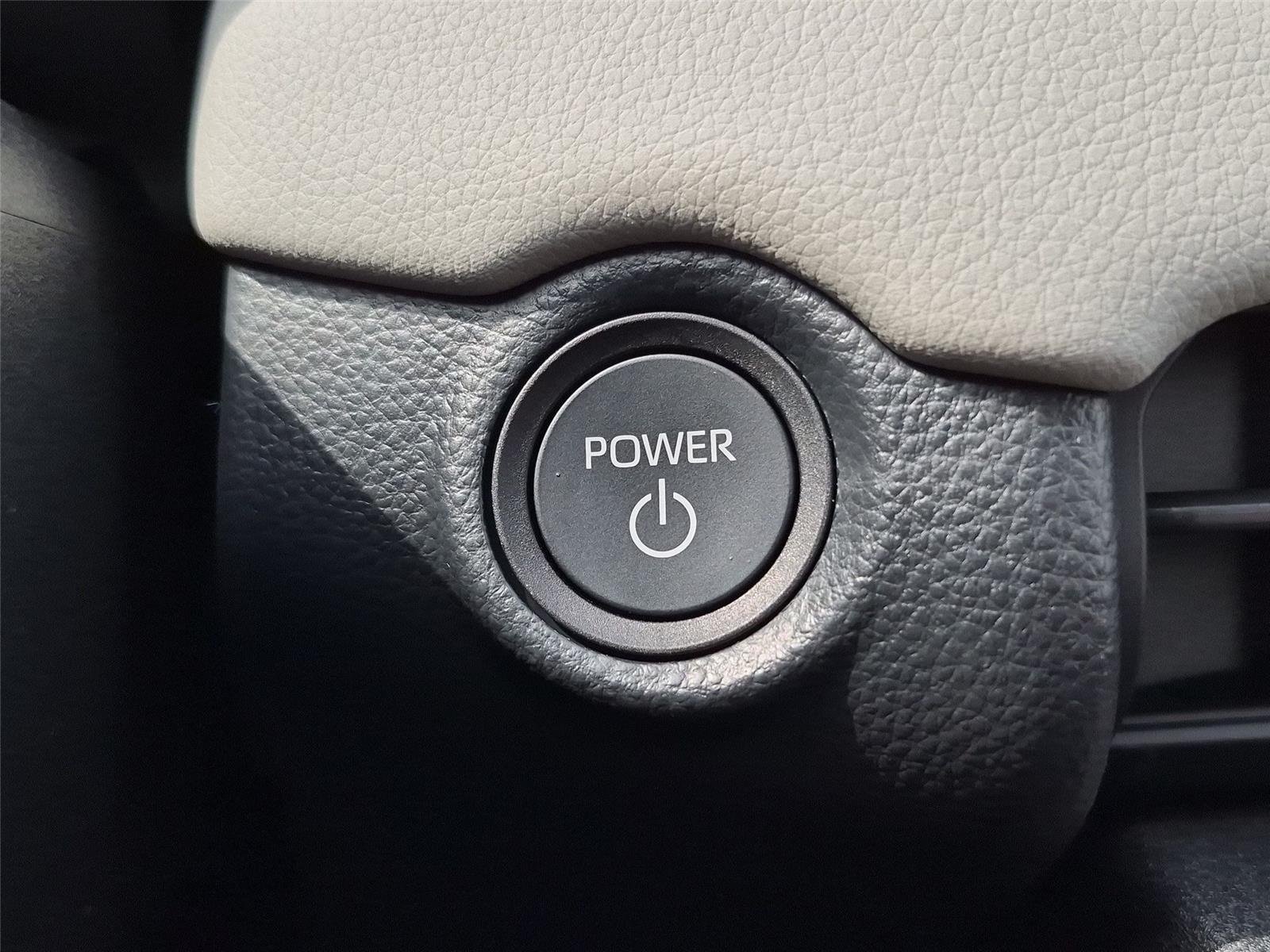 New 2026 Ice Cap Toyota XLE Premium image 29