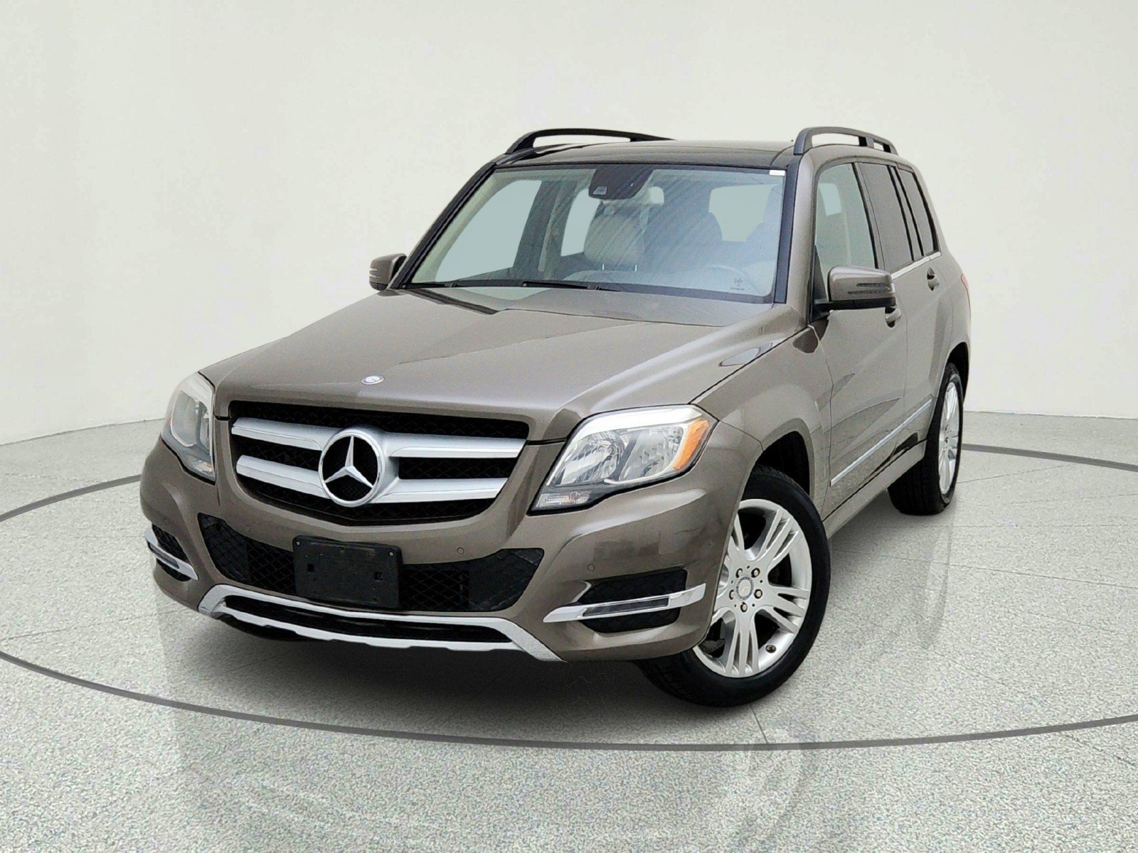 Used 2014 Pebble Gray Mercedes-Benz GLK 350 image 3