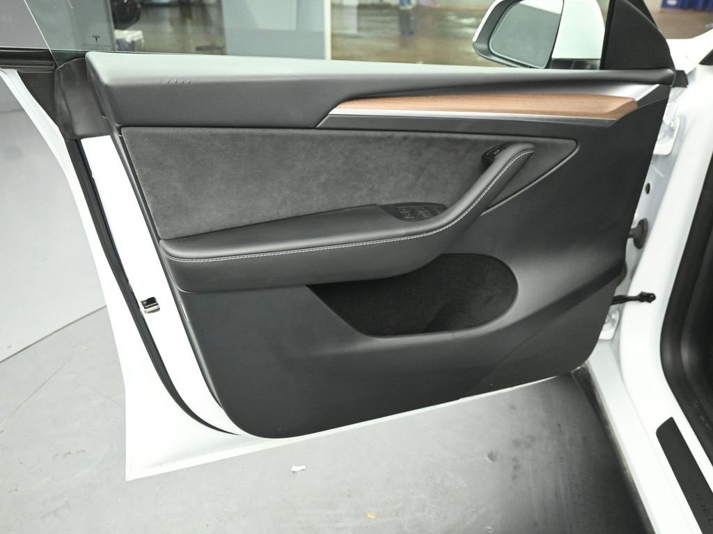2023 TESLA MODEL Y - Image 14