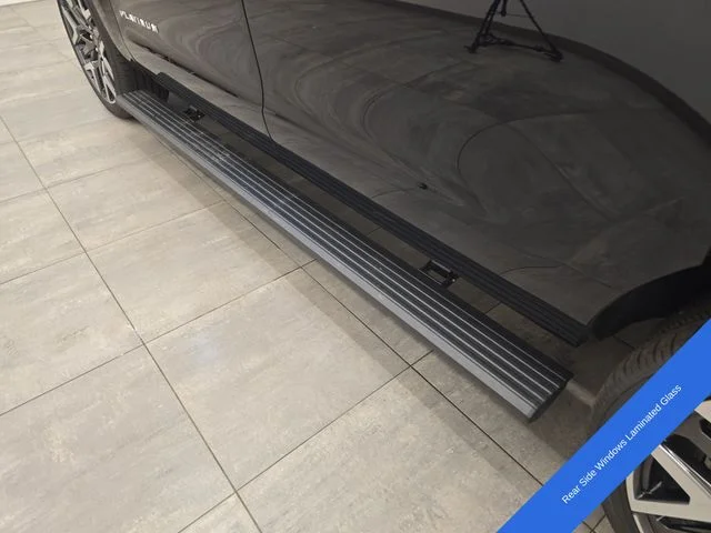 New 2026 Agate Black Metallic Ford MAX Platinum® image 30