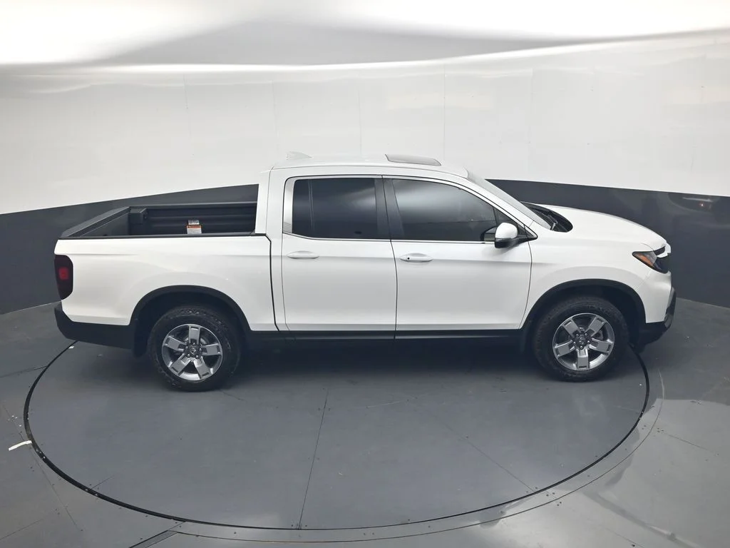 New 2026 Platinum White Pearl Honda RTL image 35