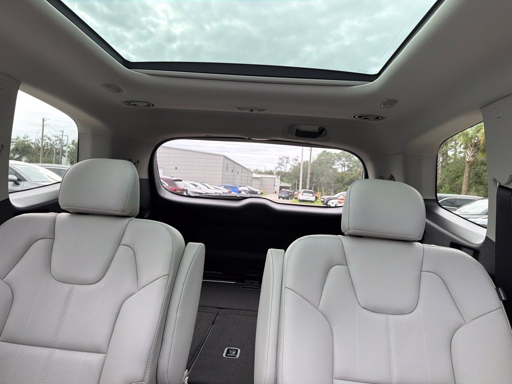 Certified Used 2024 Midnight Lake Blue Kia SX image 24