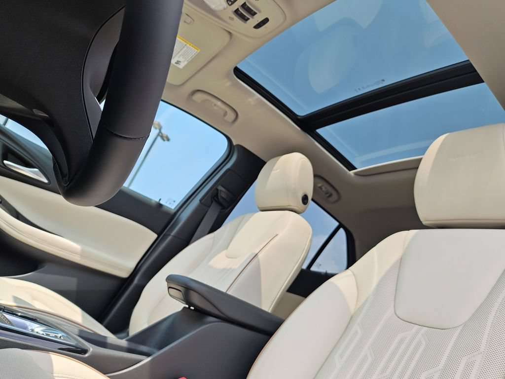 New 2026 Ocean Blue Metallic Buick Avenir image 23