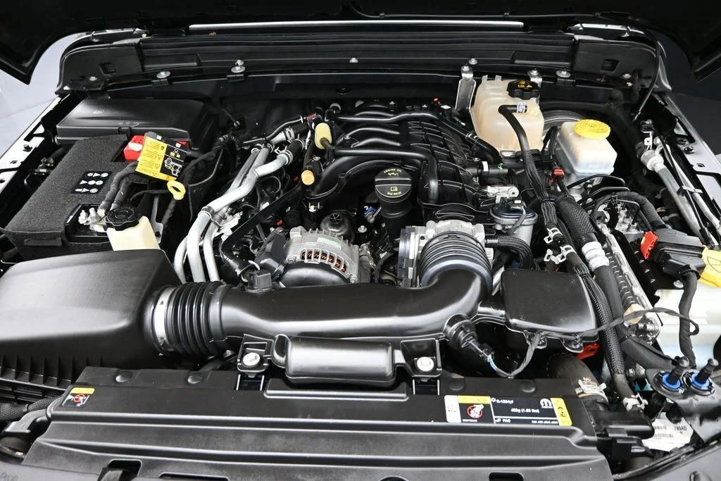 Used 2022 Black Jeep Unlimited Sport image 13