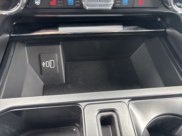 Used 2026 White Ford Lariat image 30
