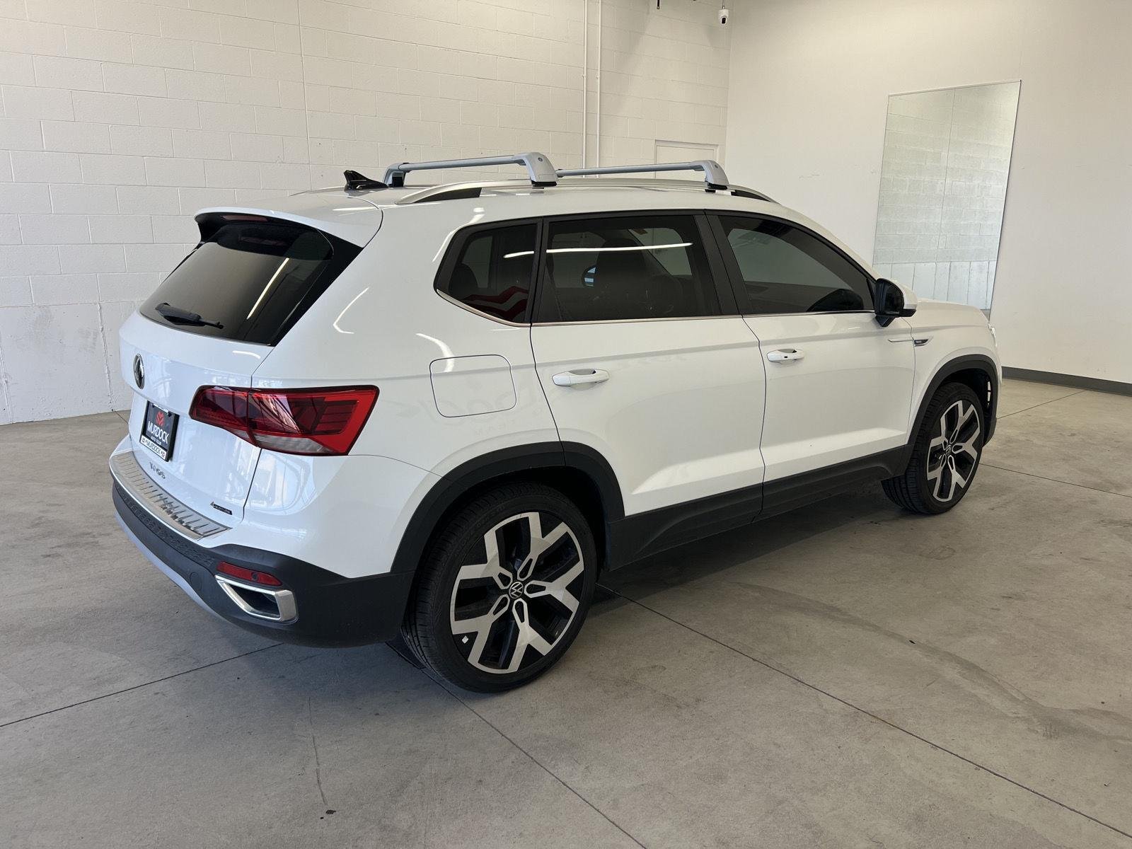 Used 2023 Pure White Volkswagen SEL image 4